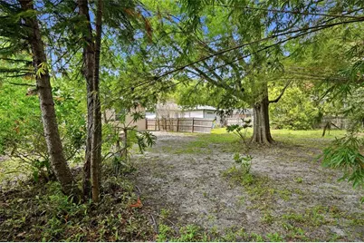 8127 N Packwood Avenue, Tampa, FL 33604 - Photo 33