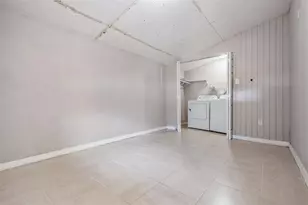 5475 70th Ln N, Saint Petersburg, FL 33709 - Photo 17