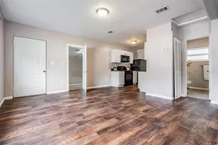 5475 70th Ln N, Saint Petersburg, FL 33709 - Photo 5