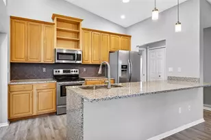 705 Dorado Ct, Brandon, FL 33511 - Photo 9