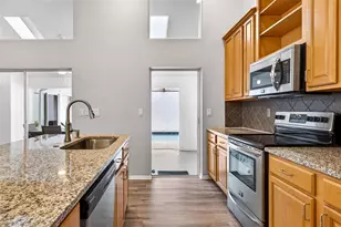 705 Dorado Ct, Brandon, FL 33511 - Photo 11