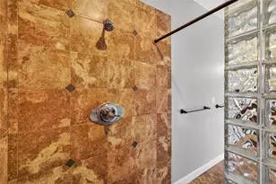 705 Dorado Ct, Brandon, FL 33511 - Photo 29