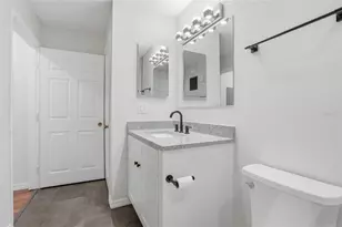 8809 Manor Loop, Lakewood Ranch, FL 34202 - Photo 23