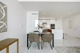 400 Central Ave, Saint Petersburg, FL 33701 - Photo 13