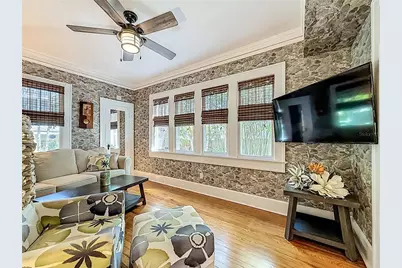 315 8th Avenue NE, Saint Petersburg, FL 33701 - Photo 13