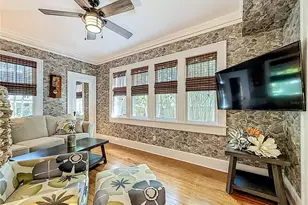 315 8th Ave NE, Saint Petersburg, FL 33701 - Photo 13