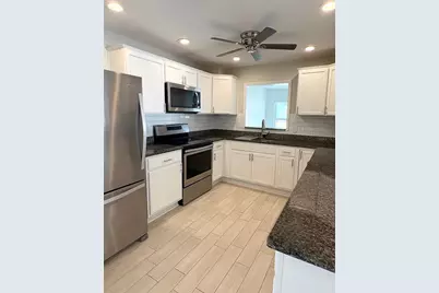 736 86th Avenue N, Saint Petersburg, FL 33702 - Photo 5