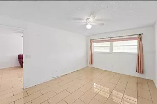 3850 13th Ave N, Saint Petersburg, FL 33713 - Photo 9