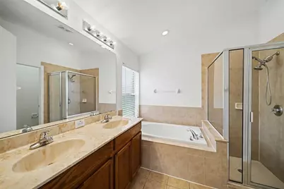 30142 Sotogrande Loop, Wesley Chapel, FL 33543 - Photo 19
