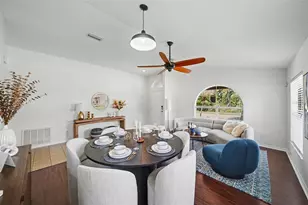 30142 Sotogrande Loop, Wesley Chapel, FL 33543 - Photo 11