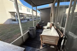 26605 Chimney Spire Ln, Wesley Chapel, FL 33544 - Photo 9