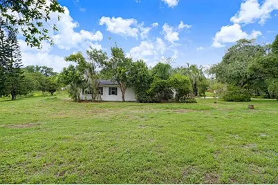 1350 Eckles Drive, Tampa, FL 33612 - Photo 47