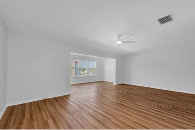 3128 59th Street S #303, Gulfport, FL 33707 - Photo 13