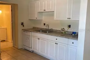 4894 31st St N, Saint Petersburg, FL 33714 - Photo 13