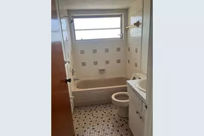 300 94th Avenue N, Saint Petersburg, FL 33702 - Photo 11