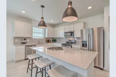 10790 Buttercup Court, Venice, FL 34293 - Photo 9