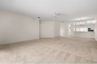 6600 100th Way N #24B, Saint Petersburg, FL 33708 - Photo 11