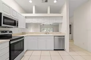 6600 100th Way N, Saint Petersburg, FL 33708 - Photo 9