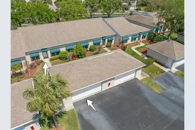 6600 100th Way N #24B, Saint Petersburg, FL 33708 - Photo 1