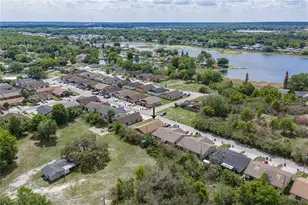 944 Buccaneer Dr, Lakeland, FL 33801 - Photo 7