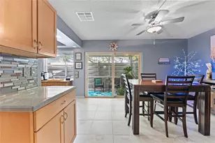 2647 Cedar View Ct, Clearwater, FL 33761 - Photo 13