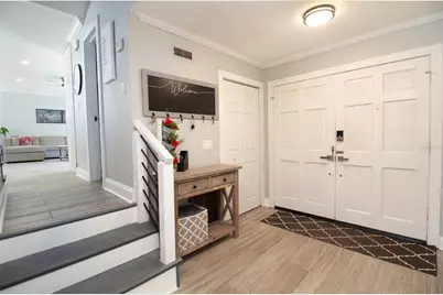 7018 Oakview Circle, Tampa, FL 33634 - Photo 5