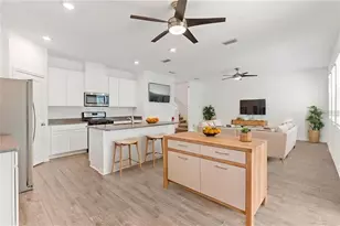 5435 Los Robles Ct, Palmetto, FL 34221 - Photo 5