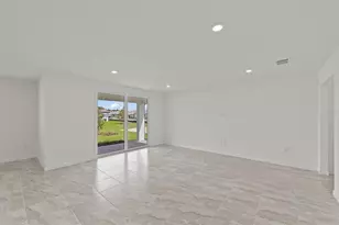 10814 Buttercup Ct, Venice, FL 34293 - Photo 9