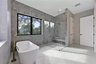 7821 3rd Ave S, Saint Petersburg, FL 33707 - Photo 29