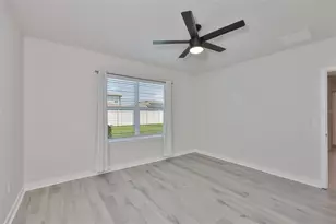 1002 Tidal Rock Ave, Ruskin, FL 33570 - Photo 31