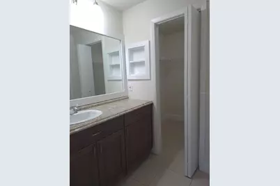 10410 N Ojus Drive, Tampa, FL 33617 - Photo 13