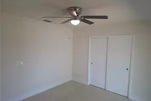 10410 N Ojus Dr, Tampa, FL 33617 - Photo 25