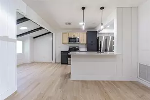 8807 Overlook Dr, Wesley Chapel, FL 33545 - Photo 13