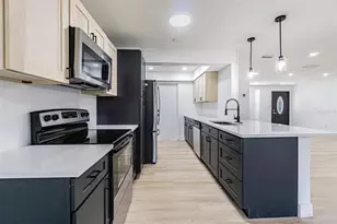 8807 Overlook Dr, Wesley Chapel, FL 33545 - Photo 15