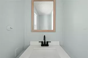 36941 Beth Ave, Zephyrhills, FL 33542 - Photo 9