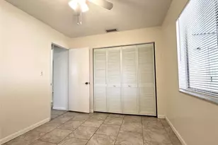 9099 108th Ave, Seminole, FL 33777 - Photo 11