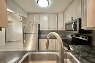 9099 108th Ave, Seminole, FL 33777 - Photo 9