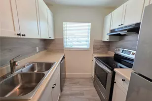 2750 E Bay Dr, Largo, FL 33771 - Photo 13