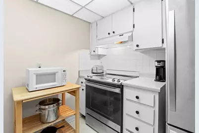 401 De Grasse Place #18, Sun City Center, FL 33573 - Photo 13