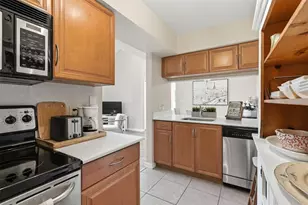 3300 Haviland Ct, Palm Harbor, FL 34684 - Photo 17