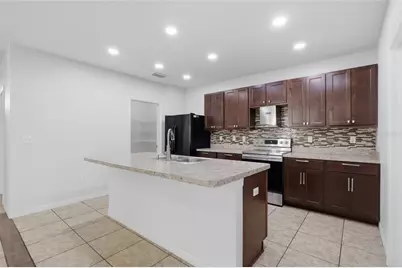 3204 Azalea Blossom Drive, Plant City, FL 33567 - Photo 7