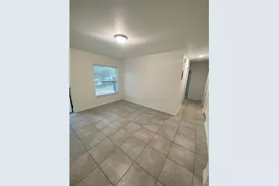 7020 Baywood Drive, Tampa, FL 33637 - Photo 5