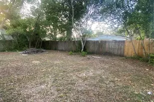 7020 Baywood Dr, Tampa, FL 33637 - Photo 25