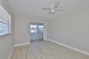 202 Bedford St, Sun City Center, FL 33573 - Photo 25