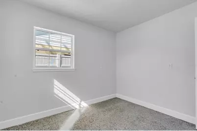 119 147th Avenue E, Madeira Beach, FL 33708 - Photo 11