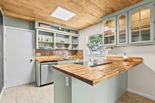 1707 Hughes Dr, Plant City, FL 33563 - Photo 15