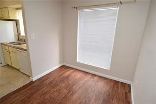 8756 Mallard Reserve Dr, Tampa, FL 33614 - Photo 13