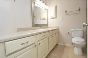 8756 Mallard Reserve Dr, Tampa, FL 33614 - Photo 23