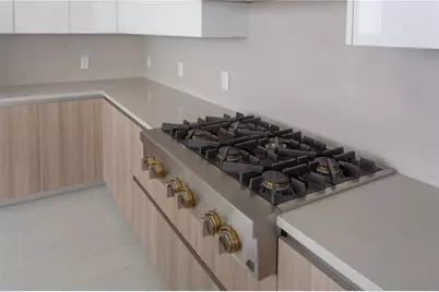 400 Central Avenue #2001, Saint Petersburg, FL 33701 - Photo 5