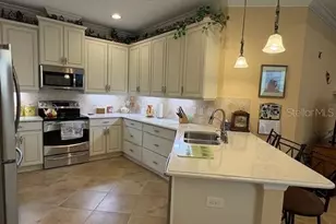 2306 Oakley Green Dr, Sun City Center, FL 33573 - Photo 5